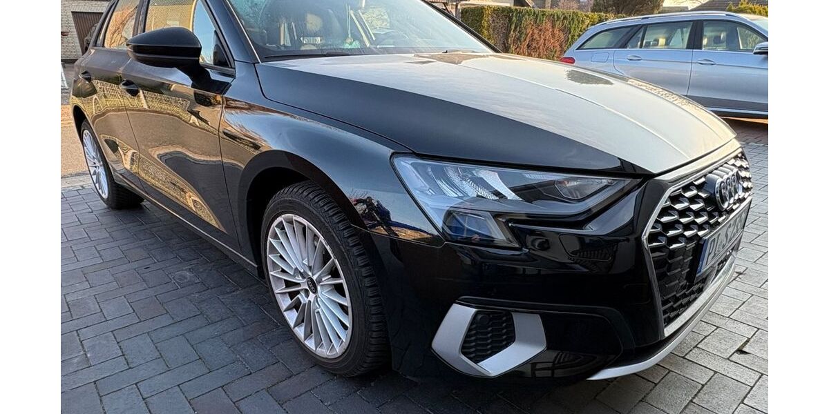 Audi A3 31.000 km 22.500 &euro; Klein Nordende 25336