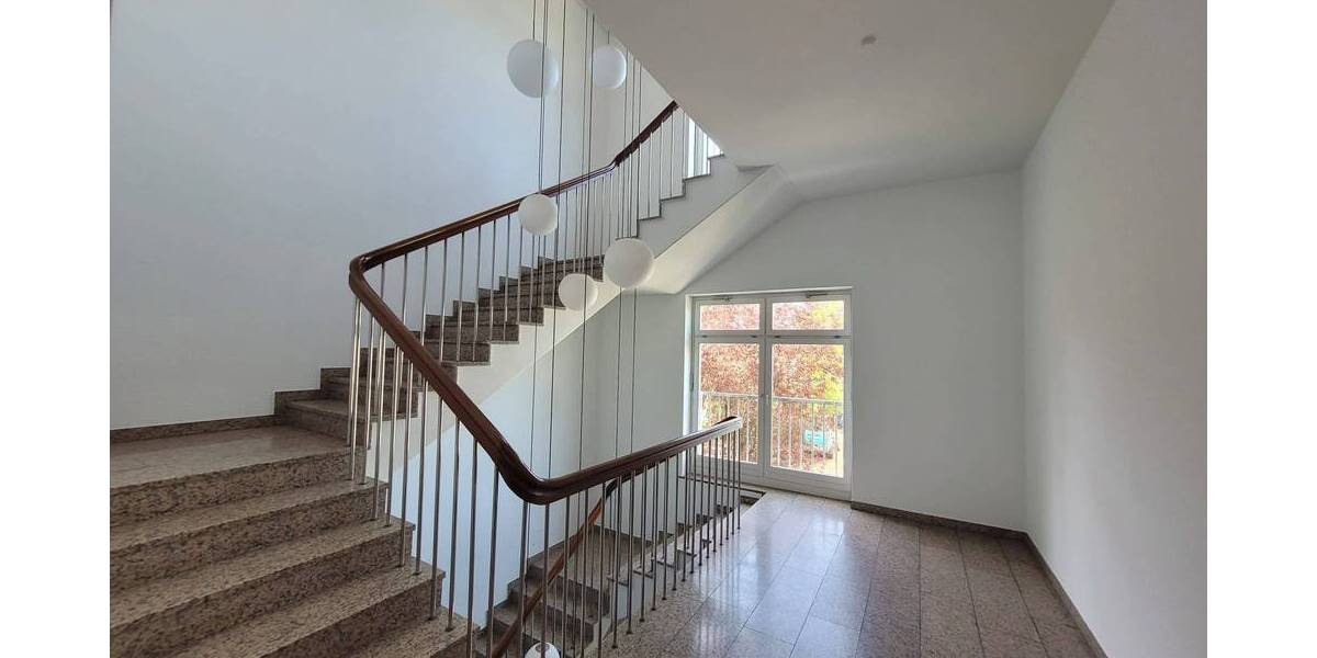 Gewerbeobjekt Hamburg Lokstedt - 1 Zimmer, 279 m&sup2;, 2.232&euro; | Angebot:25984498