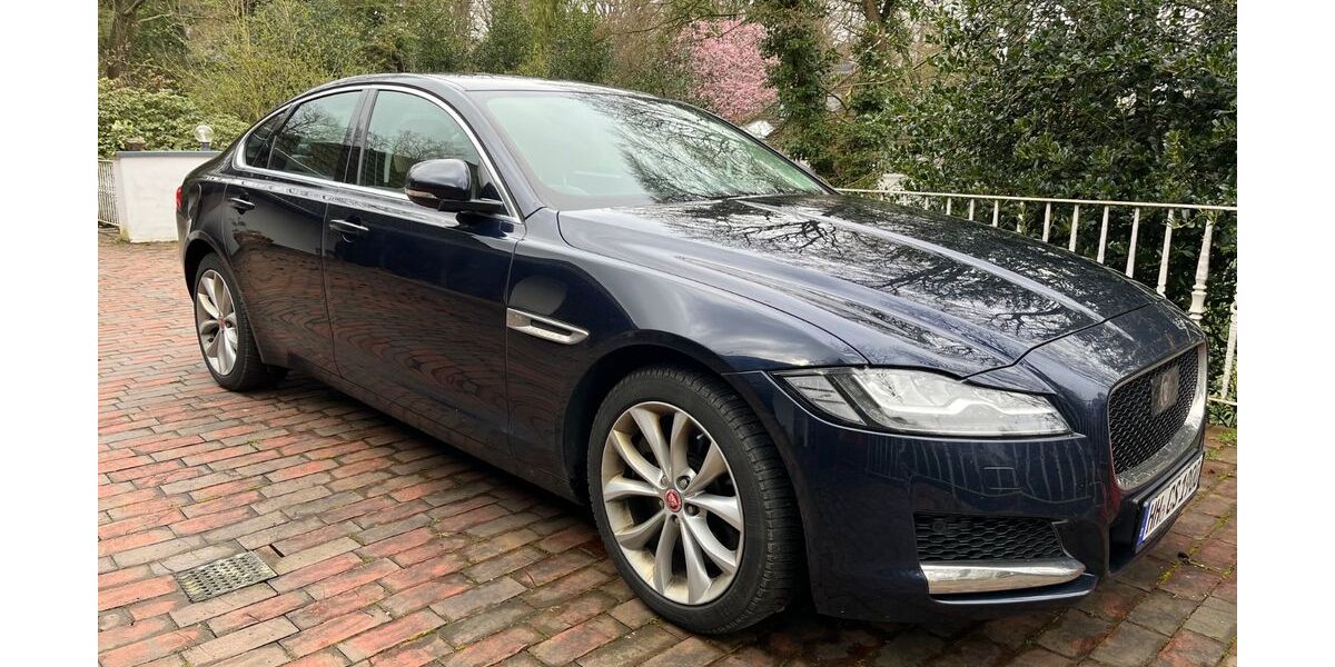 Jaguar XF 99.700 km 20.499 &euro; Hamburg 21075