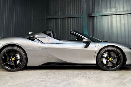 Ferrari SF90 2.257 km 429.900 &euro; Siek 22962