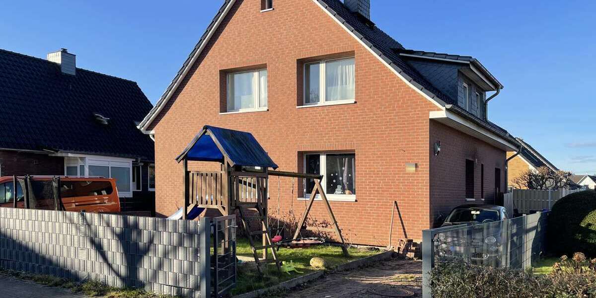 Einfamilienhaus Norderstedt - 8 Zimmer, 147 m&sup2;, 599.000&euro; | Angebot:24446782