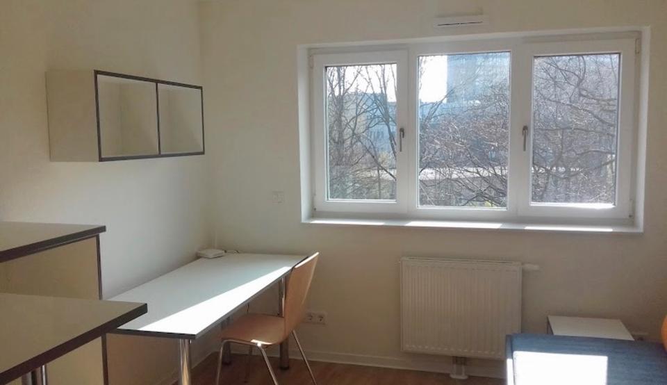 Erdgeschoßwohnung Hamburg Ottensen - 1 Zimmer, 22 m&sup2;, 700&euro; | Angebot:25856719