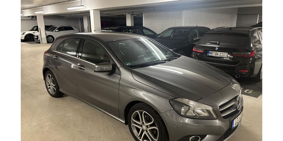 Mercedes-Benz A 180 159.000 km 10.990 &euro; Hamburg 22047