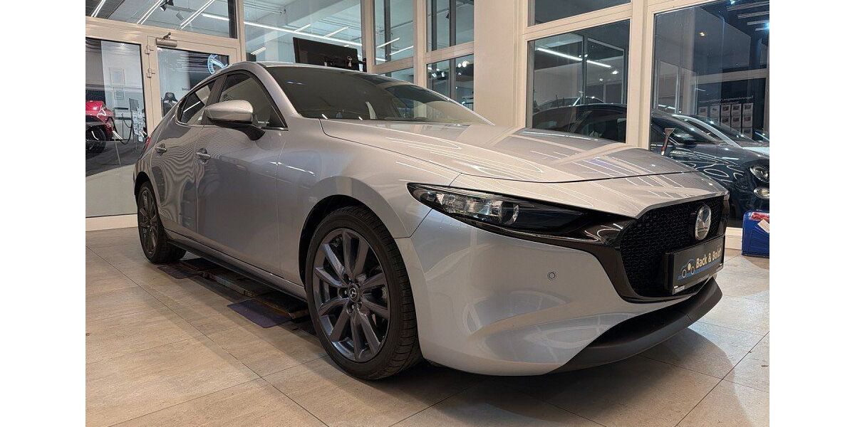 Mazda 3 38.919 km 21.450 &euro; Hamburg 22761