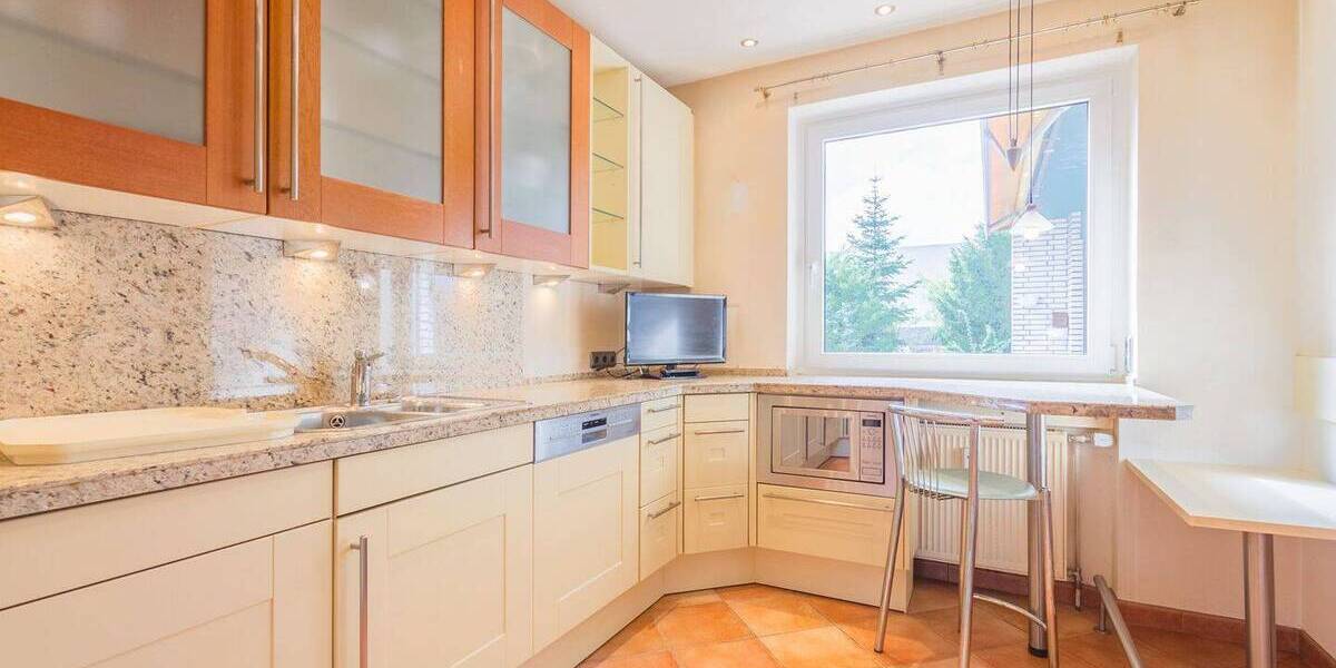 Etagenwohnung Hamburg Poppenbüttel - 5 Zimmer, 145 m&sup2;, 495.000&euro; | Angebot:25698610