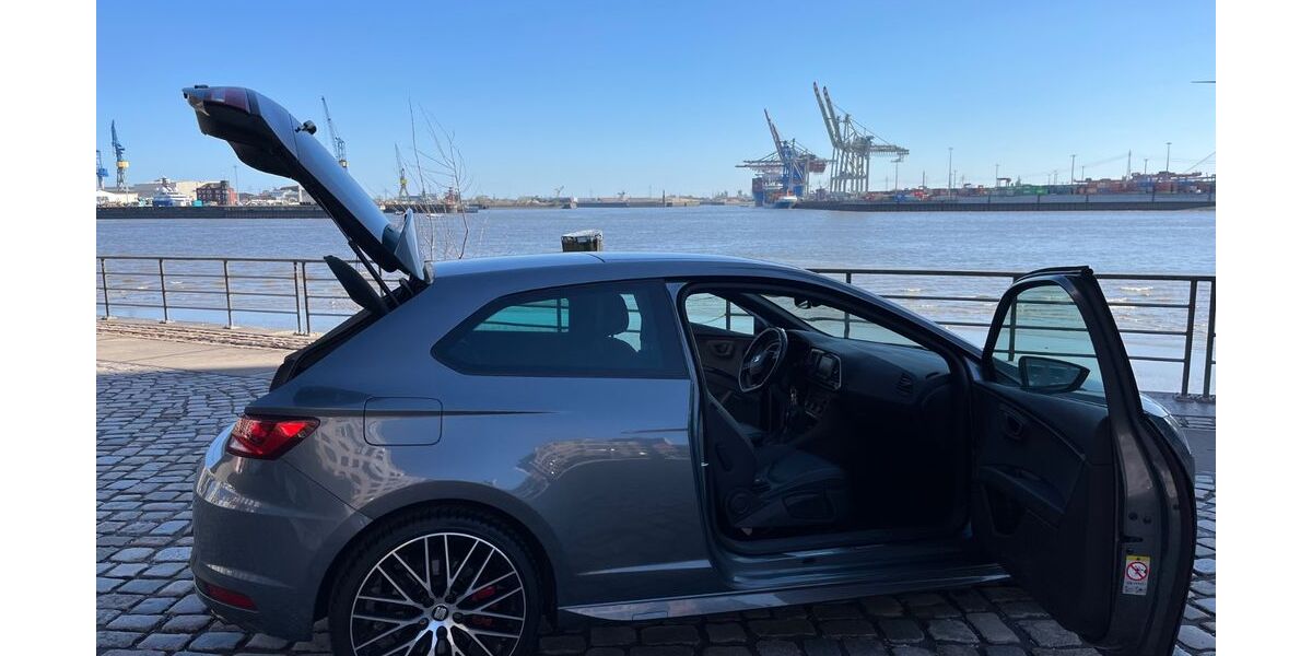 Seat Leon 89.000 km 18.700 &euro; Hamburg 22769