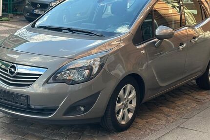 Opel Meriva 112.840 km 4.990 &euro; Hamburg 22767