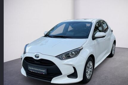 Toyota Yaris 10.605 km 18.950 &euro; Kaltenkirchen 24568