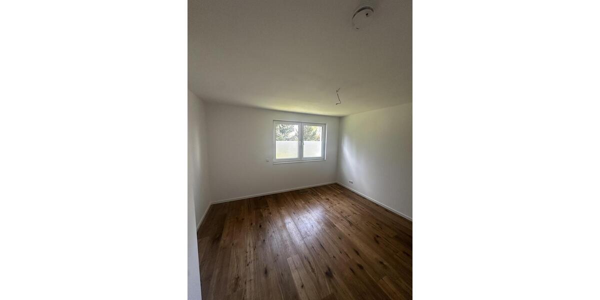 Etagenwohnung Hamburg Wandsbek - 4 Zimmer, 125 m&sup2;, 2.200&euro; | Angebot:24765536