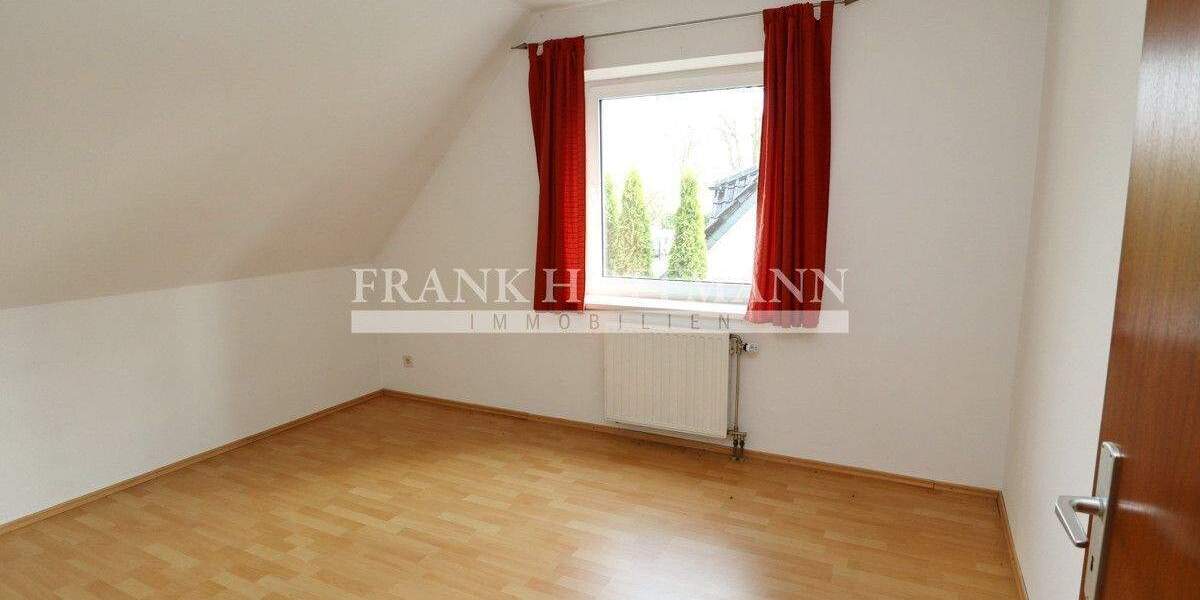 Mehrfamilienhaus, Wohnhaus Hartenholm - 7 Zimmer, 166 m&sup2;, 299.000&euro; | Angebot:25700589