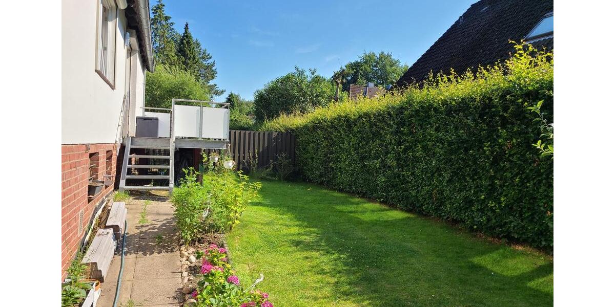 Etagenwohnung Hamburg Wandsbek - 5 Zimmer, 115 m&sup2;, 2.100&euro; | Angebot:25866566