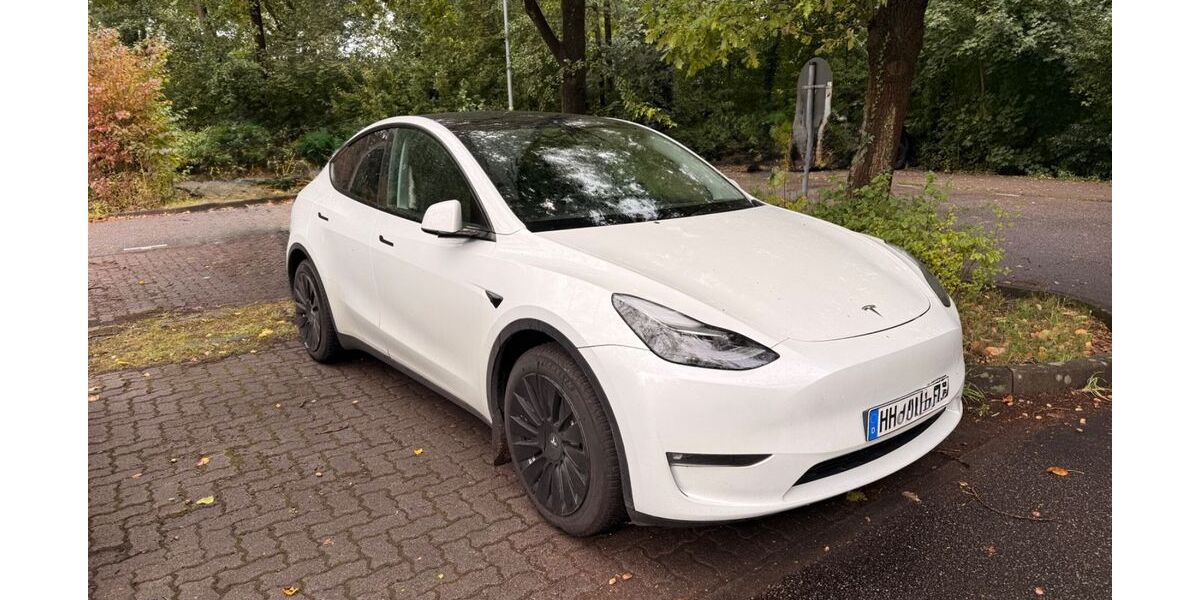 Tesla Model Y 32.014 km 41.300 &euro; Hamburg 22391