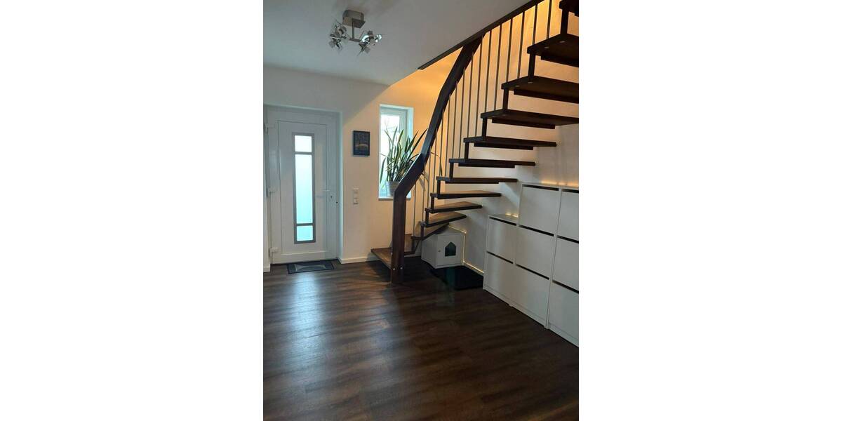 Doppelhaushälfte Pinneberg - 4 Zimmer, 118 m&sup2;, 1.790&euro; | Angebot:25969103