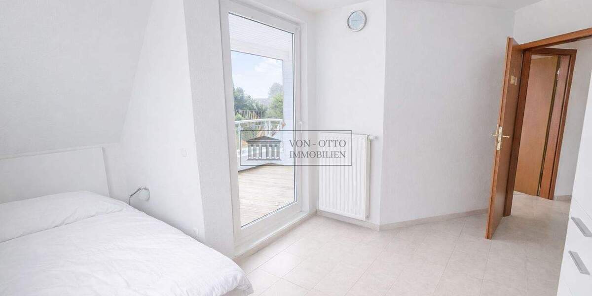 Mehrfamilienhaus, Wohnhaus Hamburg Sasel - 7 Zimmer, 150 m&sup2;, 998.000&euro; | Angebot:25692472