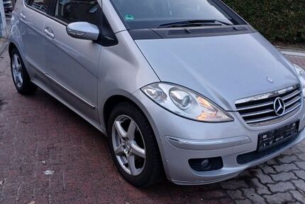 Mercedes-Benz A 180 207.000 km 1.899 &euro; Oststeinbek 22113
