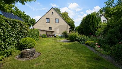 FAMILIENTREFF IM GEMEINSAMEN GARTEN - Haus Tornesch | Angebot:27349171