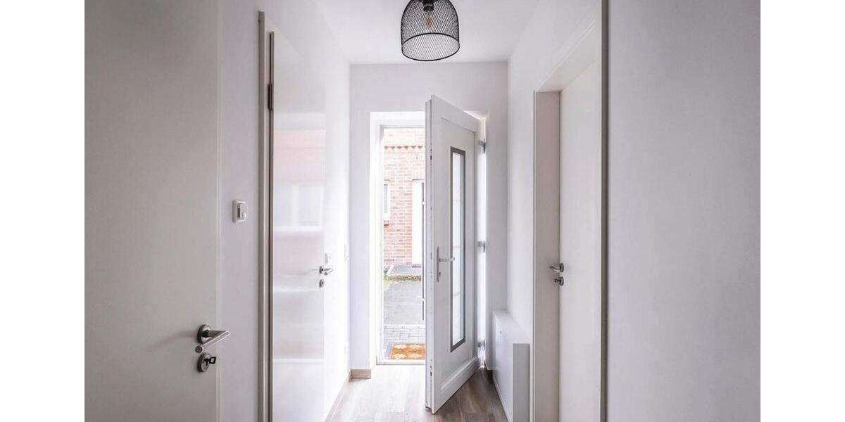 Reihenhaus Pinneberg - 6 Zimmer, 152 m&sup2;, 2.300&euro; | Angebot:23647033