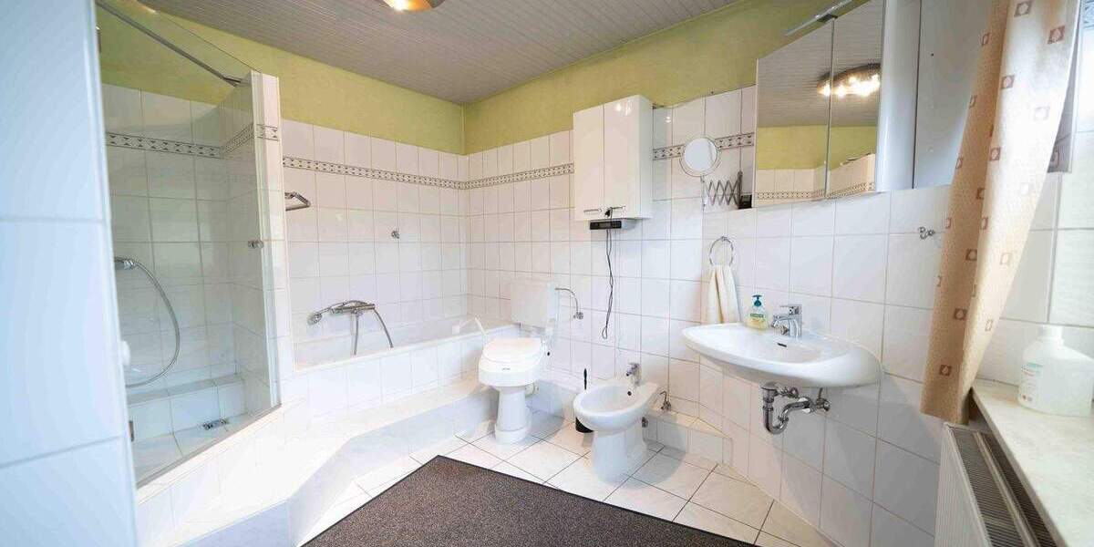 Einfamilienhaus Uetersen - 5 Zimmer, 150 m&sup2;, 349.000&euro; | Angebot:25697874