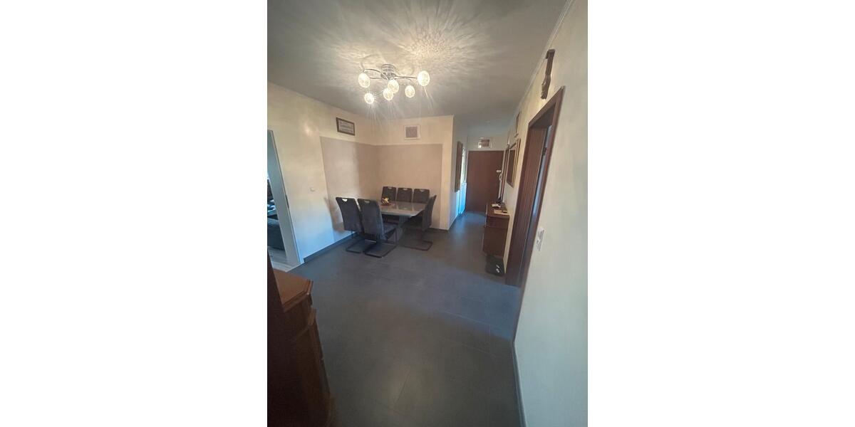 Etagenwohnung Pinneberg - 4 Zimmer, 86 m&sup2;, 335.000&euro; | Angebot:24122855