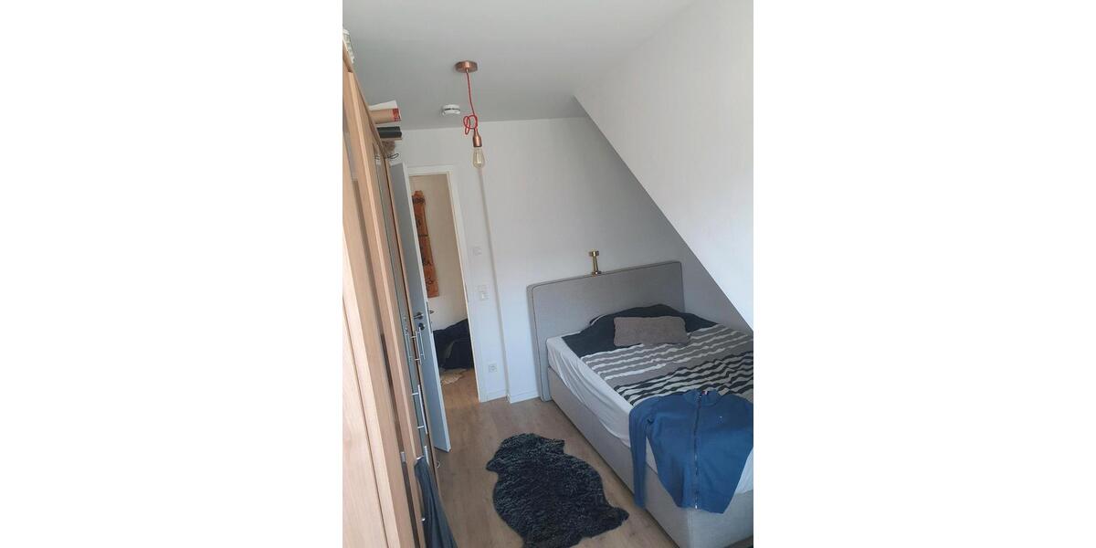 Dachgeschoßwohnung Kummerfeld - 2 Zimmer, 41 m&sup2;, 915&euro; | Angebot:25879909