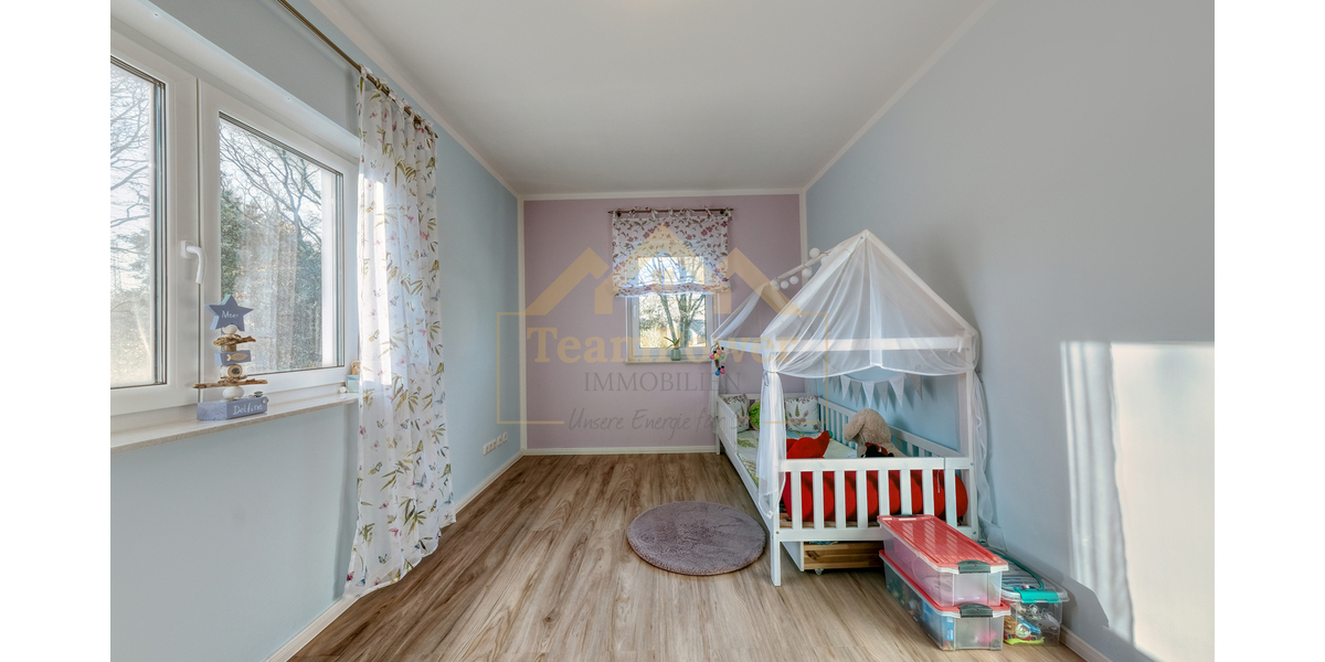 Exklusive Familienresidenz in TOP Lage - Modern, energieeffizient & großzügig Inkl. Sauna und Pool ! - Einfamilienhaus Henstedt-Ulzburg Ulzburg | Angebot:25365899