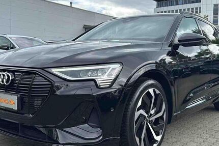 Audi e-tron 55.404 km 35.950 &euro; Hamburg 22047