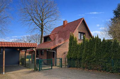 CHARMANT IN NATURNAHER LAGE - Haus Henstedt-Ulzburg Ulzburg | Angebot:26788018