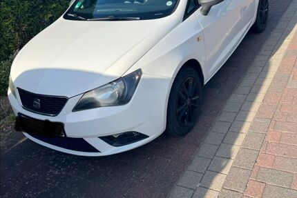 Seat Ibiza 118.000 km 4.990 &euro; Leezen 23816