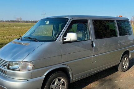 VW T4 Multivan 270.000 km 14.500 &euro; Kölln-Reisiek 25337