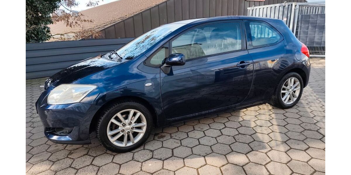 Toyota Auris 207.000 km 3.950 &euro; Hamburg 22179