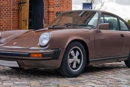 Porsche 911 1.579 km 64.500 &euro; Hamburg 22549