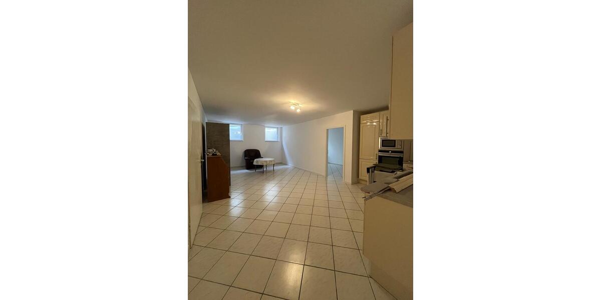 Etagenwohnung Quickborn - 3 Zimmer, 90 m&sup2;, 1.000&euro; | Angebot:24757044