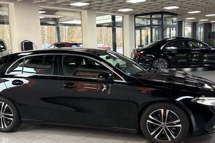 Mercedes-Benz A 180 17.854 km 28.700 &euro; Kisdorf 24629
