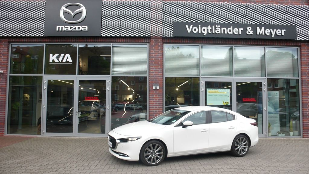 Mazda 3 83.346 km 18.685 &euro; Hamburg 22049