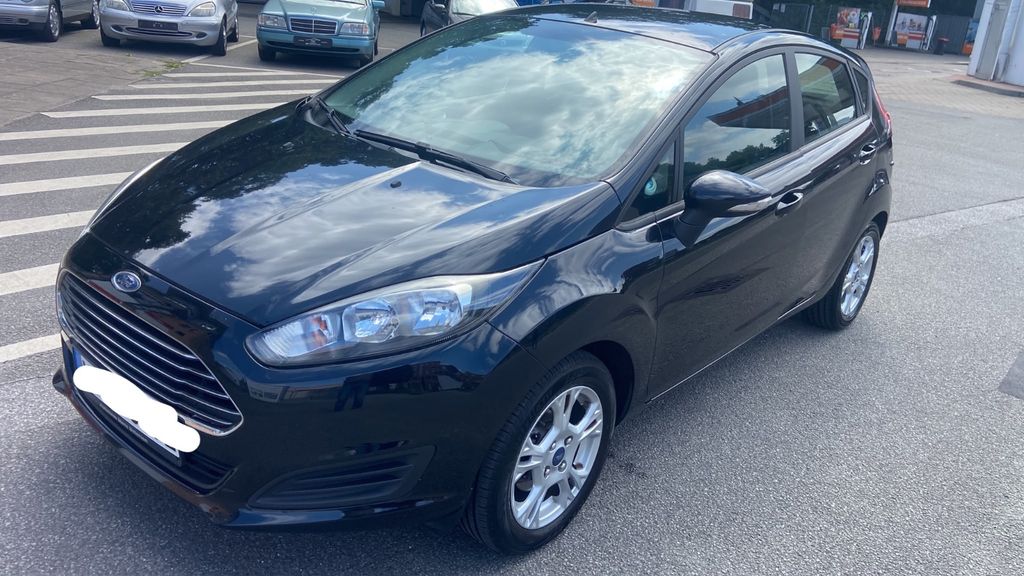 Ford Fiesta 142.000 km 3.690 &euro; Hamburg 22765