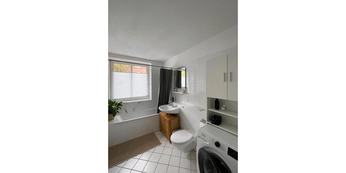 Etagenwohnung Hamburg Uhlenhorst - 2 Zimmer, 70 m&sup2;, 1.650&euro; | Angebot:25409472