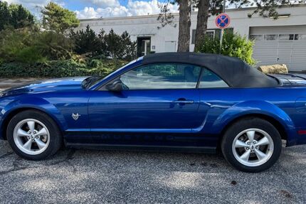 Ford Mustang 77.257 km 8.999 &euro; Barsbüttel 22885