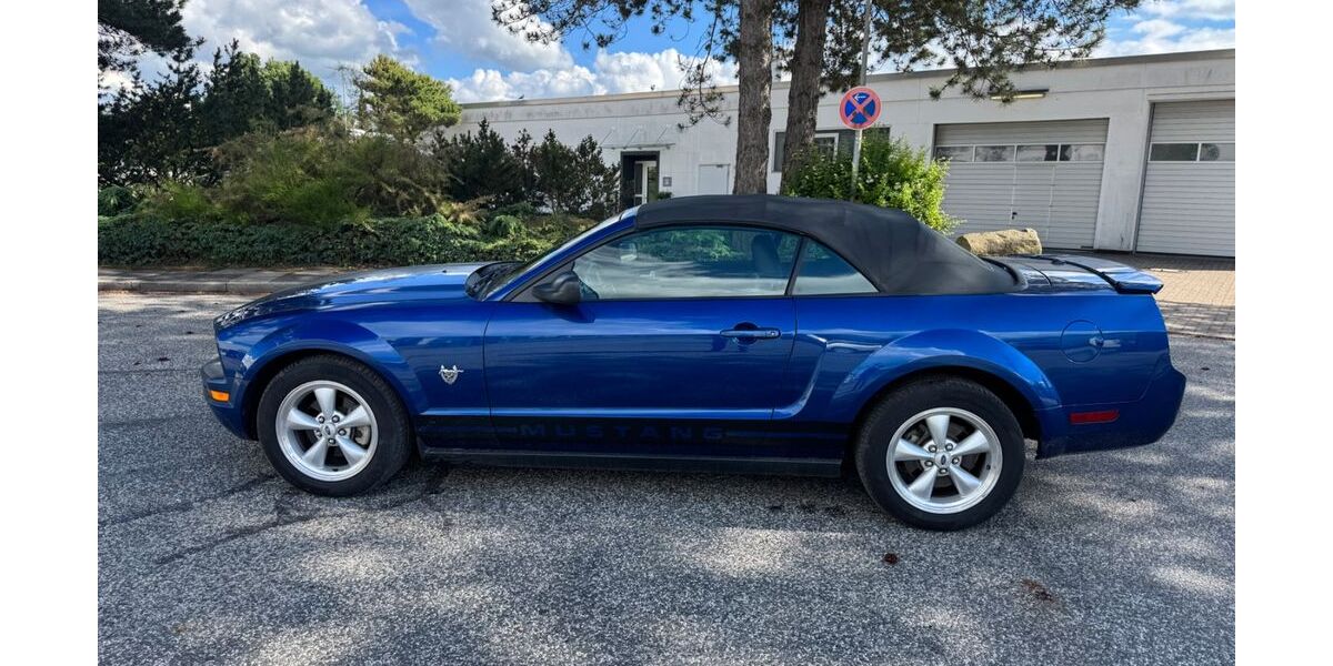 Ford Mustang 77.257 km 8.999 &euro; Barsbüttel 22885