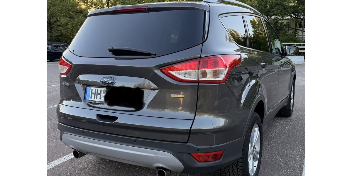 Ford Kuga 78.700 km 8.900 &euro; Hamburg 22559