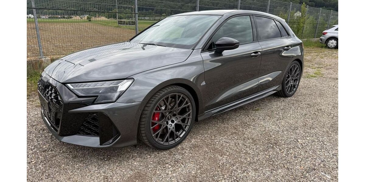 Audi RS3 1.500 km 70.990 &euro; Norderstedt 22844