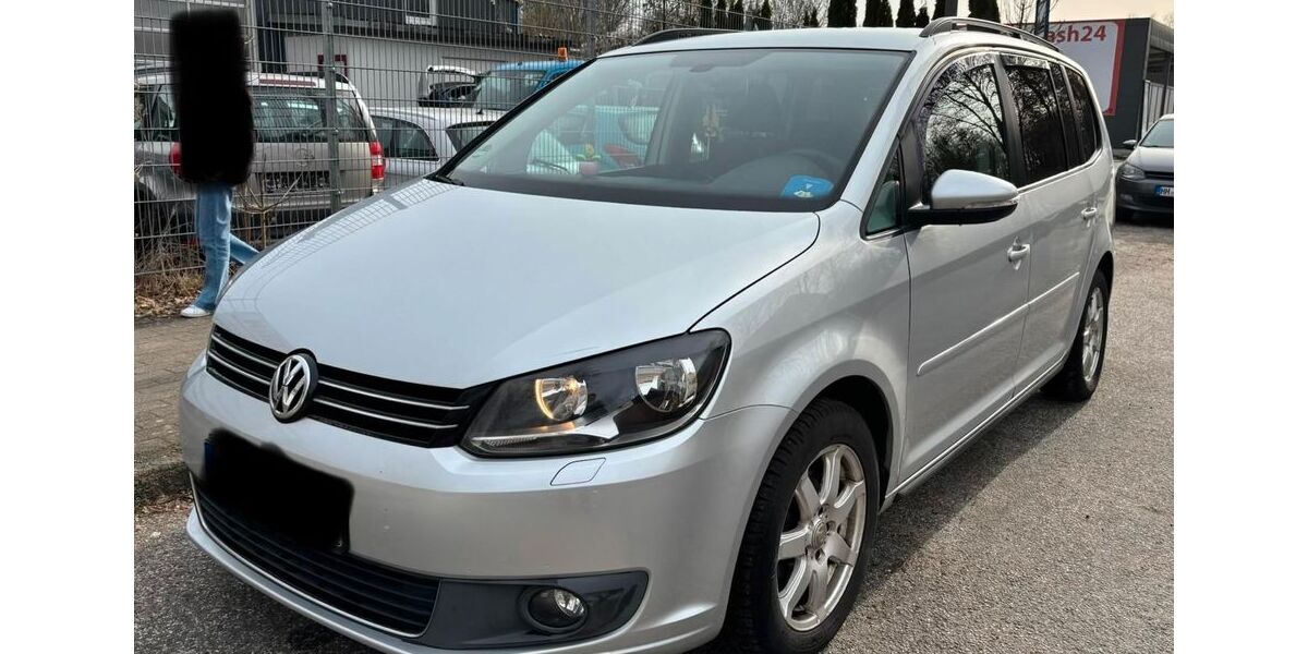 VW Touran 153.000 km 7.200 &euro; Hamburg 21073