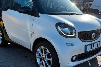 Smart ForTwo 75.850 km 11.450 &euro; Hamburg 22359