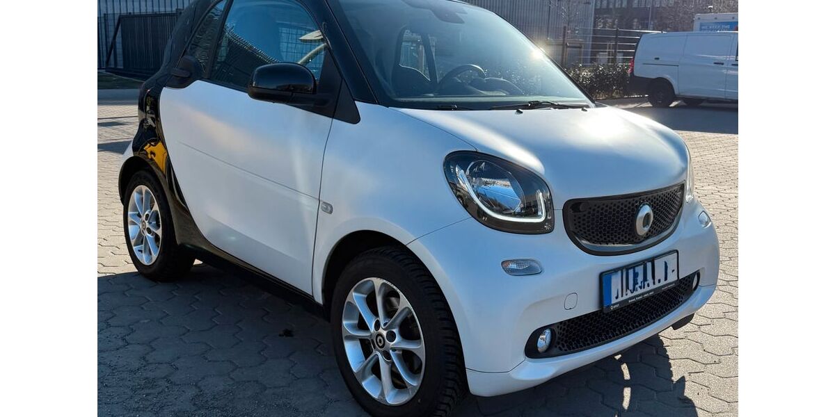 Smart ForTwo 75.850 km 11.450 &euro; Hamburg 22359