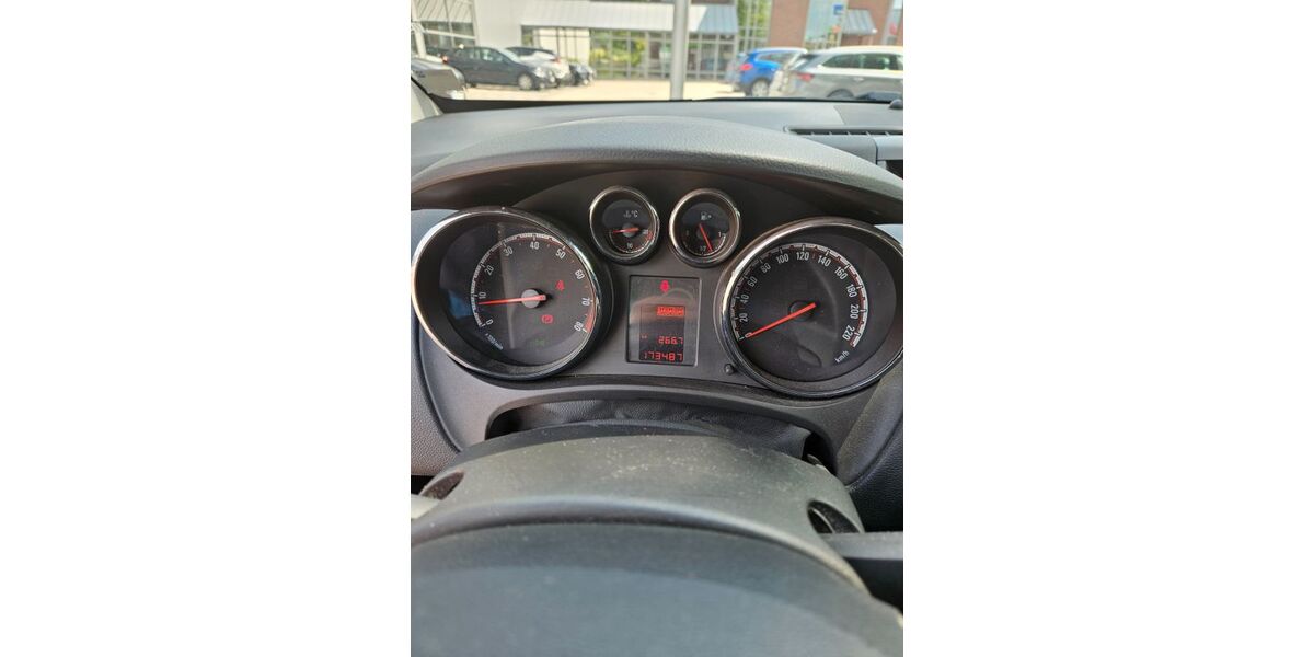 Opel Meriva 183.000 km 3.200 &euro; Elmshorn 25336