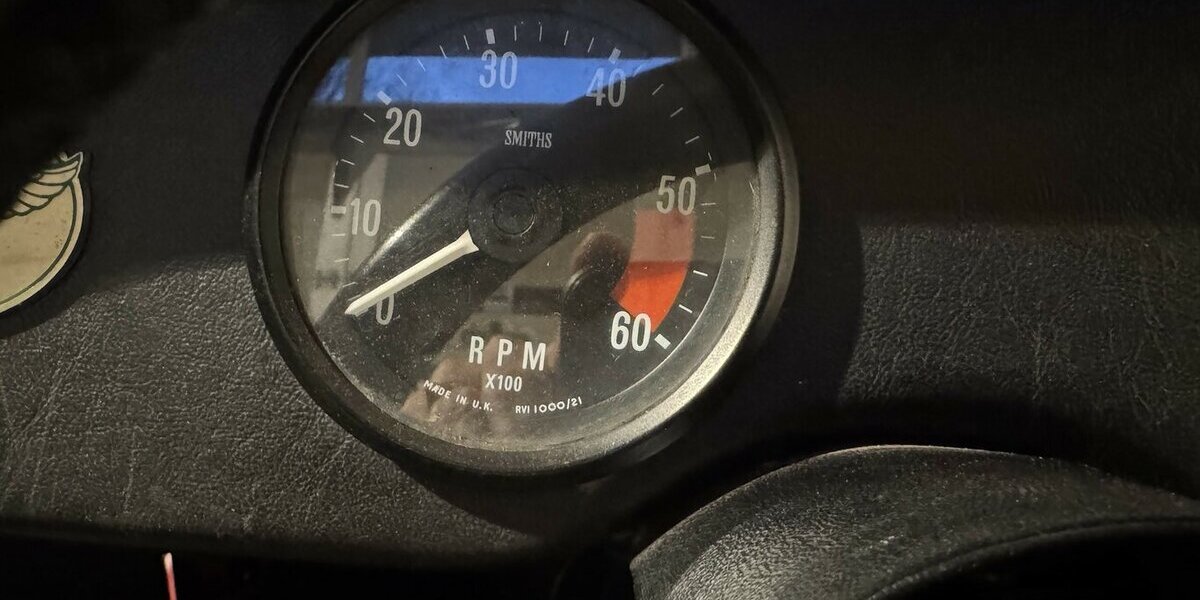 Morgan Plus 8 Früher Achter mit zauberhafter Patina 78.000 km 34.999 &euro; Hamburg 22339