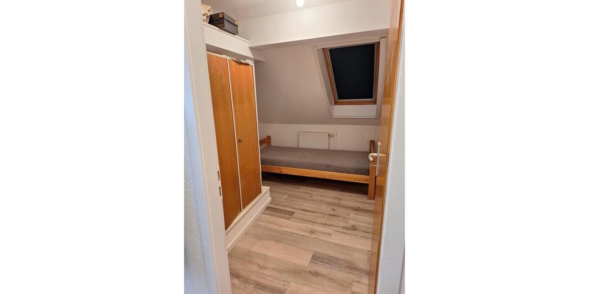 Dachgeschoßwohnung Hamburg Harburg - 2 Zimmer, 25 m&sup2;, 650&euro; | Angebot:25838898