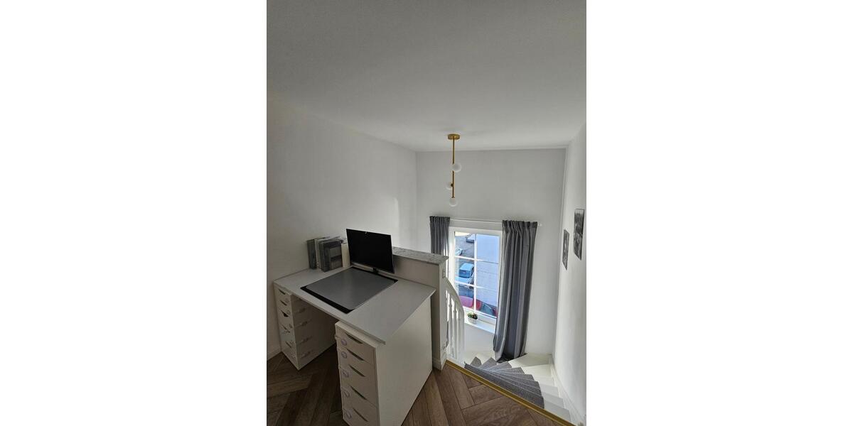 Einfamilienhaus Elmshorn - 7 Zimmer, 210 m&sup2;, 779.000&euro; | Angebot:25850586