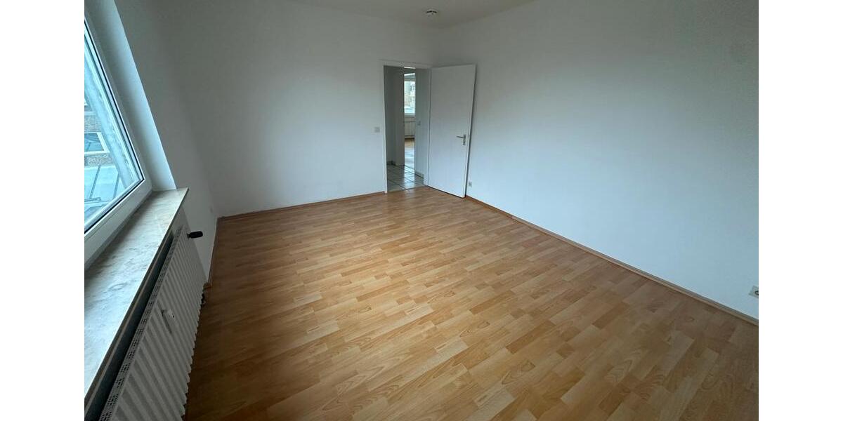 Etagenwohnung Pinneberg - 3 Zimmer, 66 m&sup2;, 163.000&euro; | Angebot:27208857