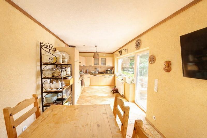 *** Ein Haus mit Stil *** Charmantes 5 Zi.-Stadthaus sucht neue Eigentümer ! - Mehrfamilienhaus, Wohnhaus Elmshorn | Angebot:22255457