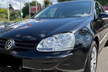 VW Golf 212.000 km 3.900 &euro; Hamburg 22523